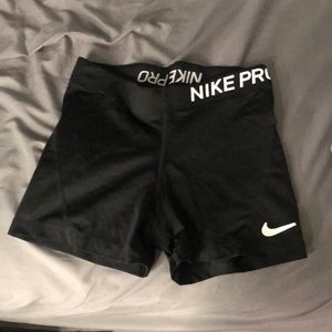 Black Nike pro Spandex